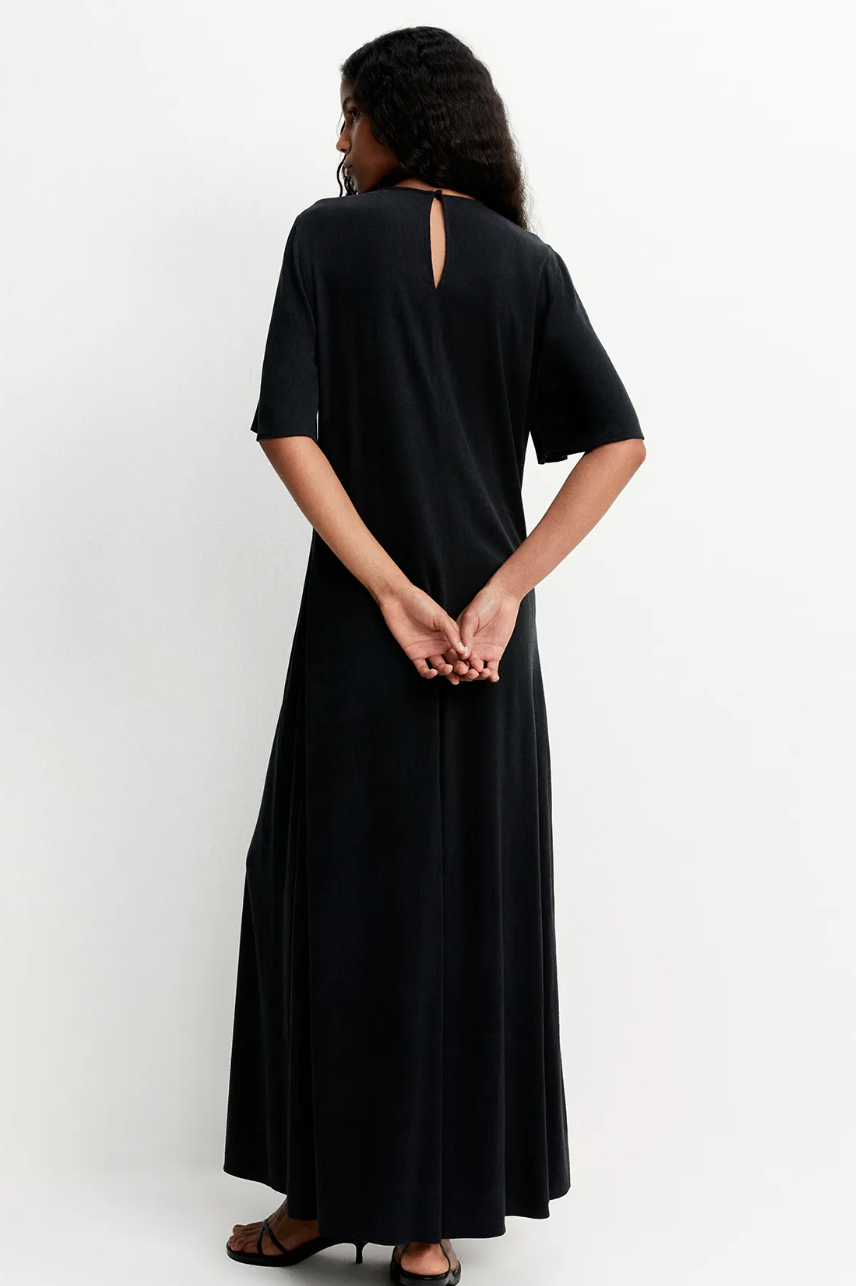 T-SHIRT DRESS SHOULDER | LOULOU