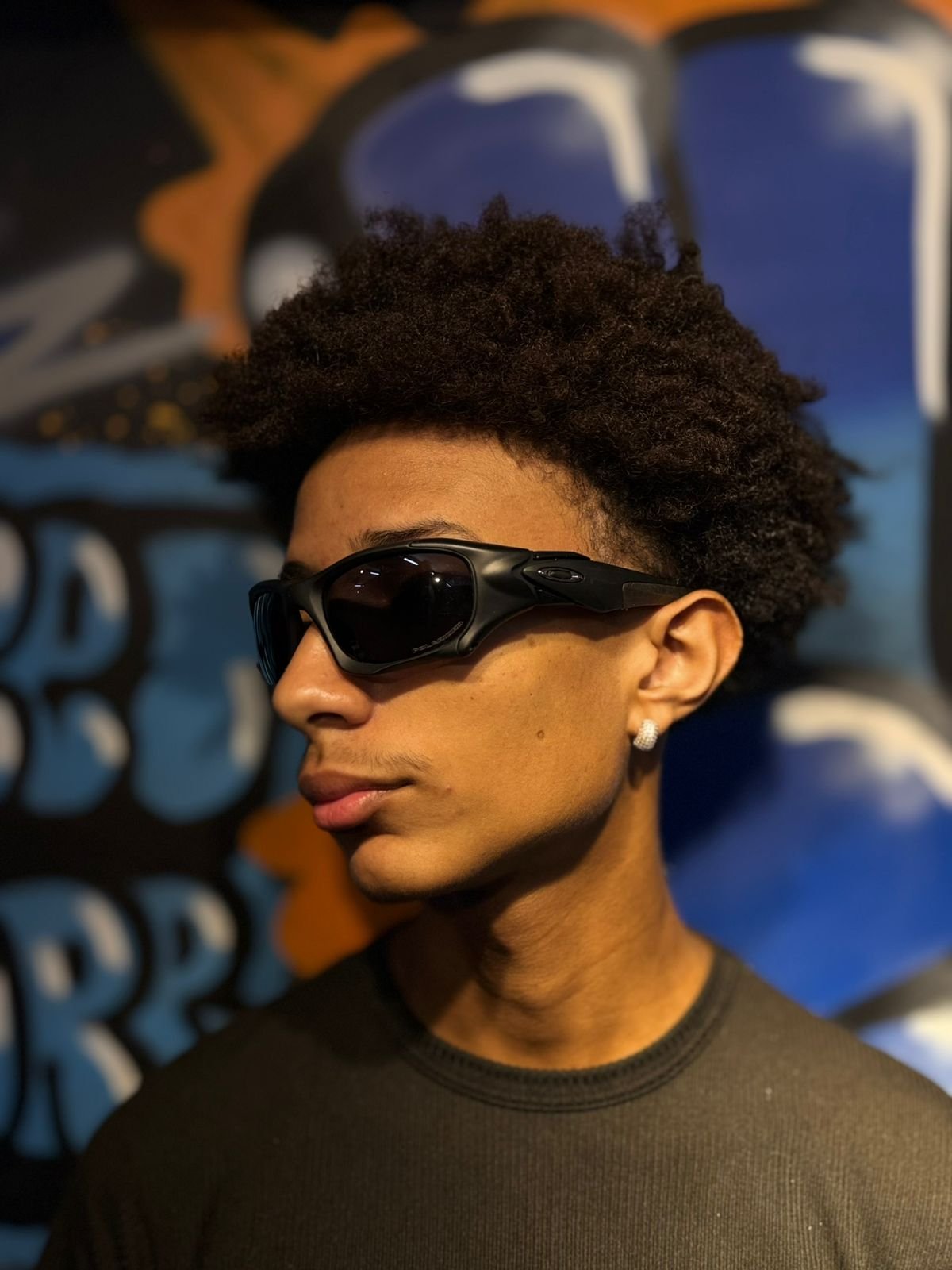 ÓCULOS SOLARES OAKLEY PIT BOSS (PRETO) | Nova Era Street Store