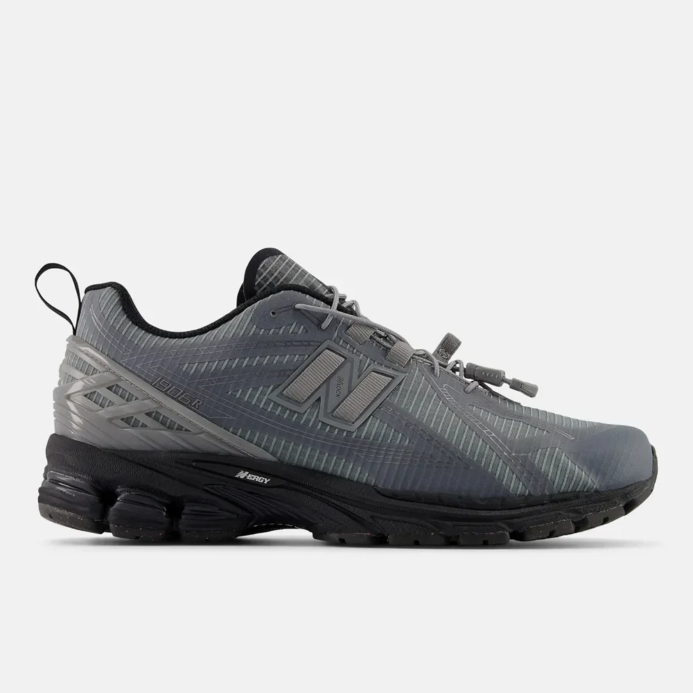 ニューバランス　1906R　23.5 Tênis New Balance 1906R - Grey/Black | Dropside
